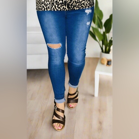 Small NEW Womens Ripped Stretch Jean Jeggings, Distressed Light Wash Denim Pants - Picture 3 of 7